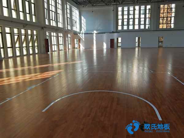單龍骨體育場地地板廠家報(bào)價